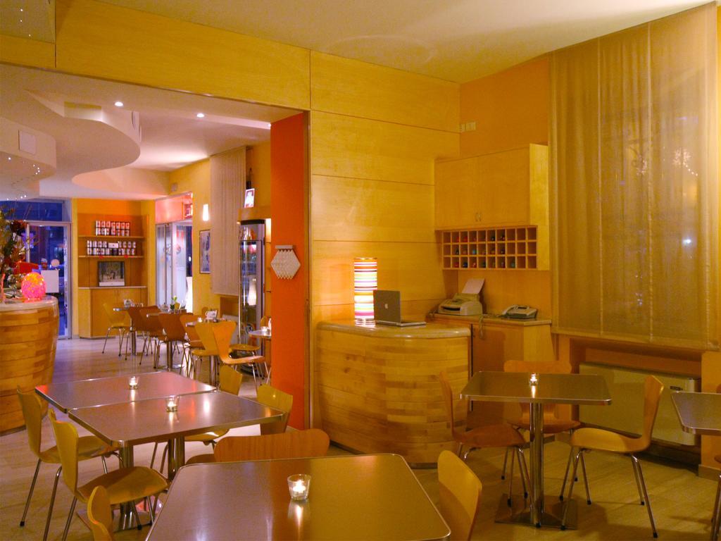 Albergo Ristorante Corsini Pavullo nel Frignano Extérieur photo