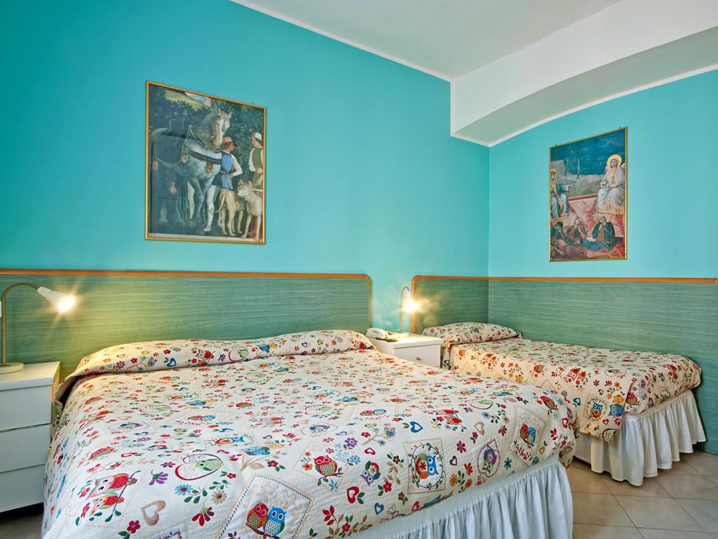 Albergo Ristorante Corsini Pavullo nel Frignano Chambre photo